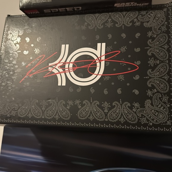 Kds 15 ( midnight navy) size 7 ( 8.5 us) - Picture 5 of 5